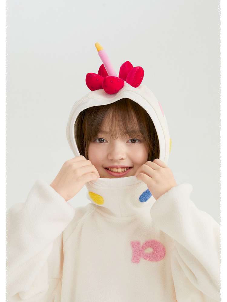 トレーナー・フーディ poco blush | Strawberry Cake Fleece Sweatshirt 立体ドール付き 裏起毛トレーナー【mh0020027】