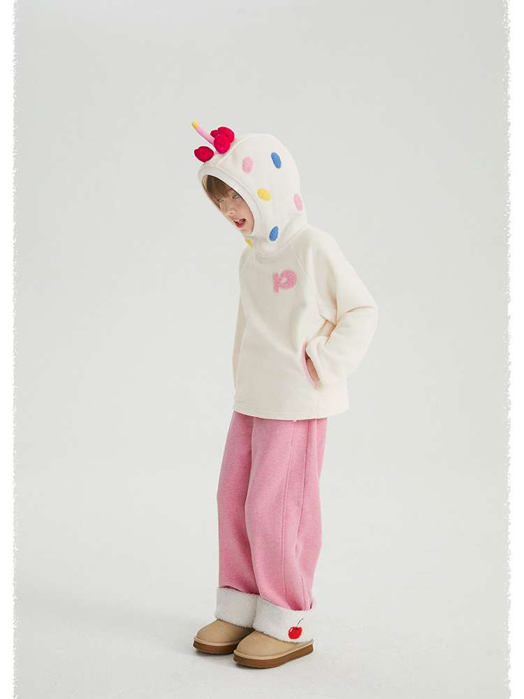 トレーナー・フーディ poco blush | Strawberry Cake Fleece Sweatshirt 立体ドール付き 裏起毛トレーナー【mh0020027】