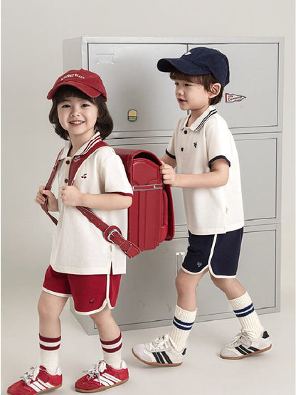 子ども用ポロシャツとショートパンツセット、白トップ×赤ショーツ