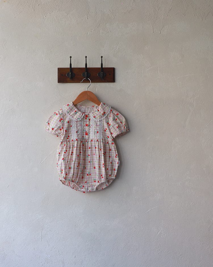 Puff Sleeve Floral Lace Collar Bodysuit 半袖ロンパース【mh0012694】 BBAMMA 半袖ロンパース