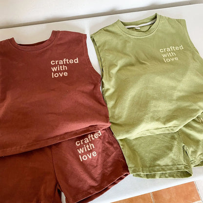 ノースリーブセットアップ キッズセットアップ 2点セット ノースリーブタンクトップ+ショートパンツ レターロゴプリント 2カラー【mh0004907】