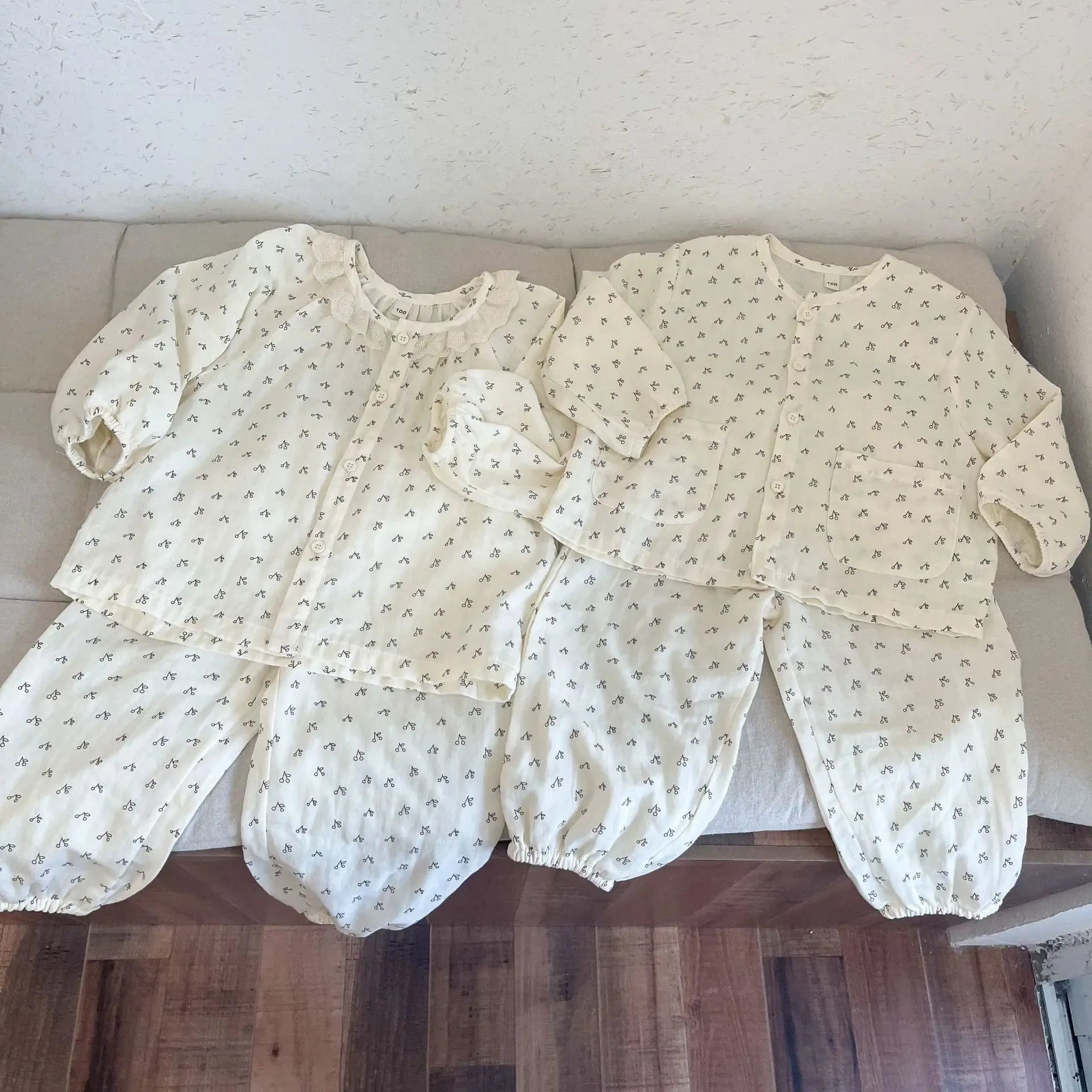 長袖パジャマ キッズセットアップ 2点セット フラワー小花柄プリントナチュラル長袖パジャマセット【mh0008646】