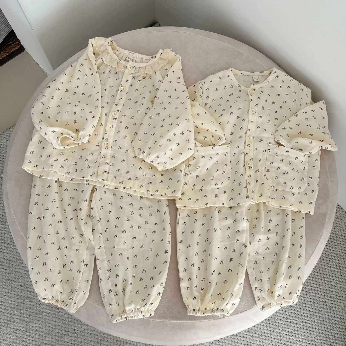 長袖パジャマ キッズセットアップ 2点セット フラワー小花柄プリントナチュラル長袖パジャマセット【mh0008646】