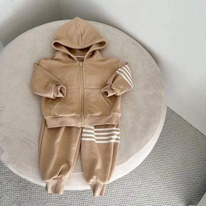 長袖セットアップ キッズセットアップ 2点セット ラインアクセントフーディジップアップスウェットパーカー+ロングルーズスウェットパンツ【mh0008829】