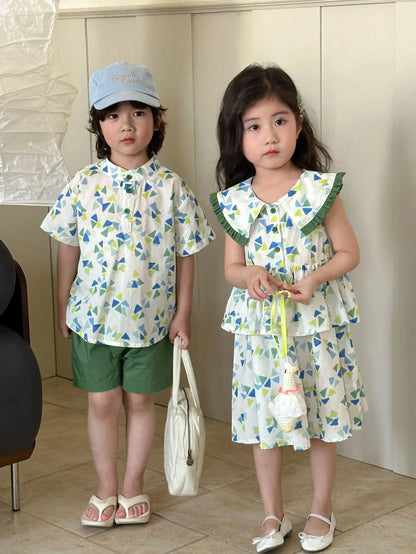半袖セットアップ キッズワンピース/セットアップ 2点セット 幾何学プリントビッグフリル襟ペプラムノースリーブワンピース/半袖シャツ+ショートパンツ リンクコーデ 兄弟姉妹 お揃いコーデ【mh0008872】