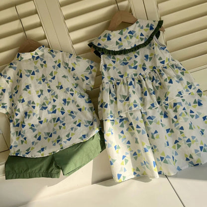 半袖セットアップ キッズワンピース/セットアップ 2点セット 幾何学プリントビッグフリル襟ペプラムノースリーブワンピース/半袖シャツ+ショートパンツ リンクコーデ 兄弟姉妹 お揃いコーデ【mh0008872】