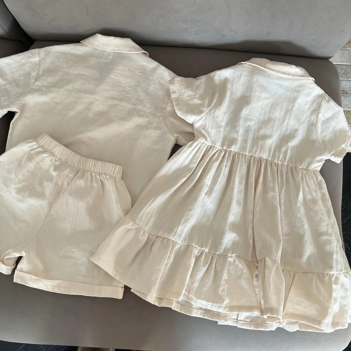 半袖セットアップ キッズワンピース/セットアップ 2点セット フラワー刺繍ワンポイント半袖ブワンピース/半袖シャツ+ショートパンツ リンクコーデ 兄弟姉妹 お揃いコーデ【mh0008875】