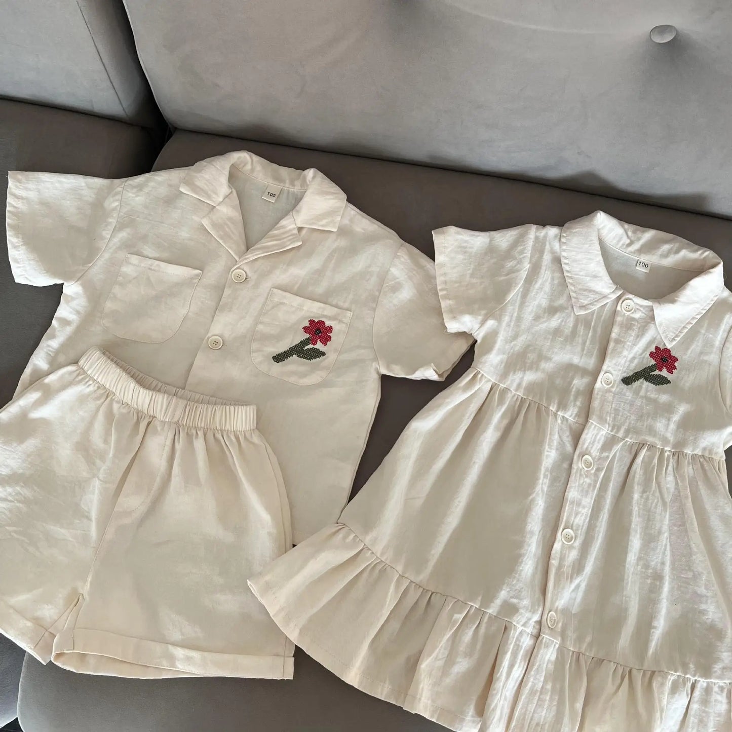 半袖セットアップ キッズワンピース/セットアップ 2点セット フラワー刺繍ワンポイント半袖ブワンピース/半袖シャツ+ショートパンツ リンクコーデ 兄弟姉妹 お揃いコーデ【mh0008875】