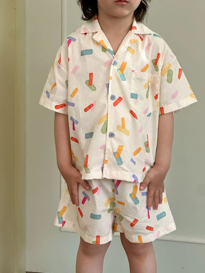 半袖セットアップ キッズワンピース/セットアップ 2点セット カラフル幾何学プリント柄半袖シャツワンピース/半袖シャツ+ショートパンツ リンクコーデ 兄弟姉妹 お揃いコーデ【mh0008877】