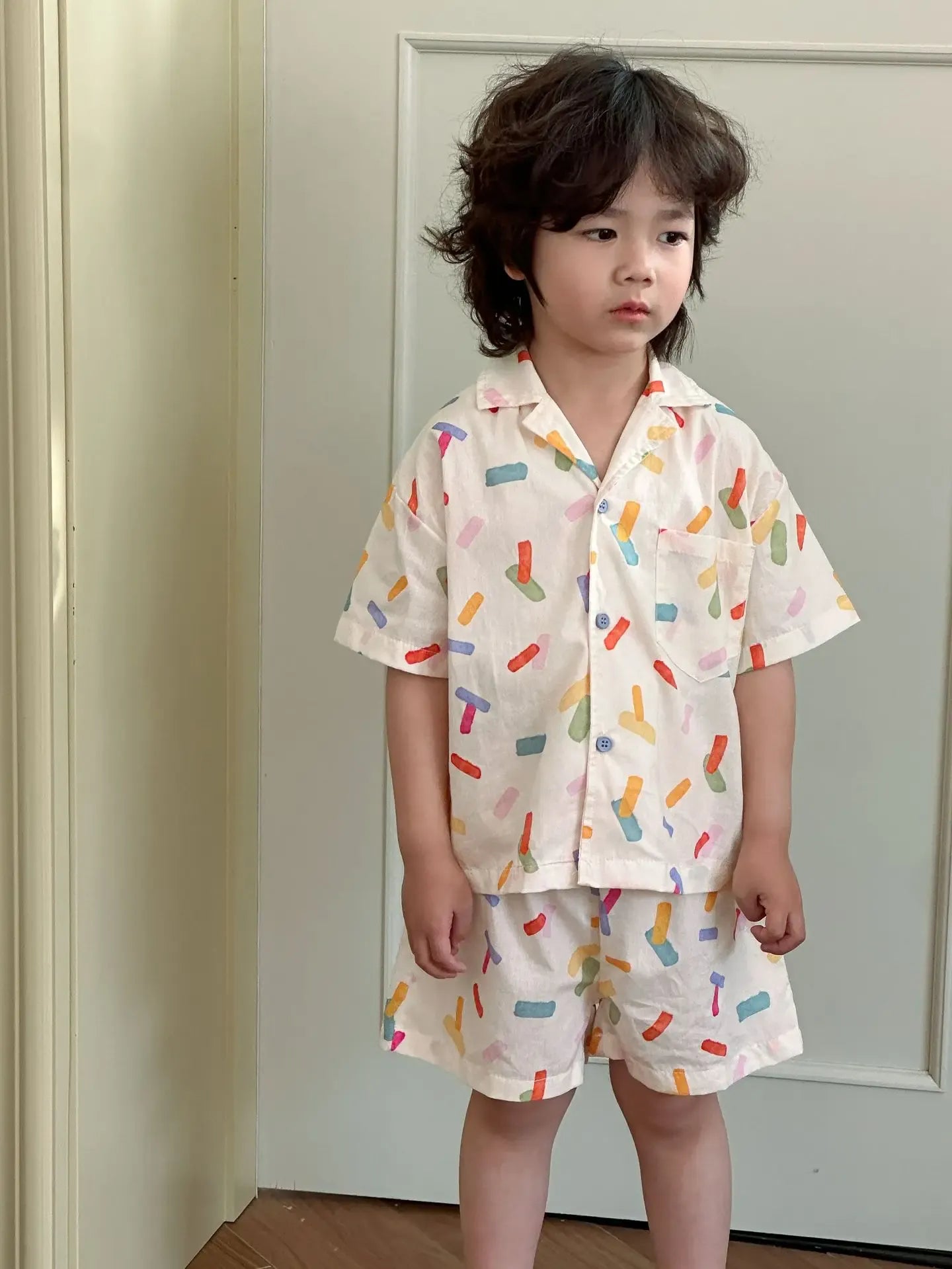 半袖セットアップ キッズワンピース/セットアップ 2点セット カラフル幾何学プリント柄半袖シャツワンピース/半袖シャツ+ショートパンツ リンクコーデ 兄弟姉妹 お揃いコーデ【mh0008877】