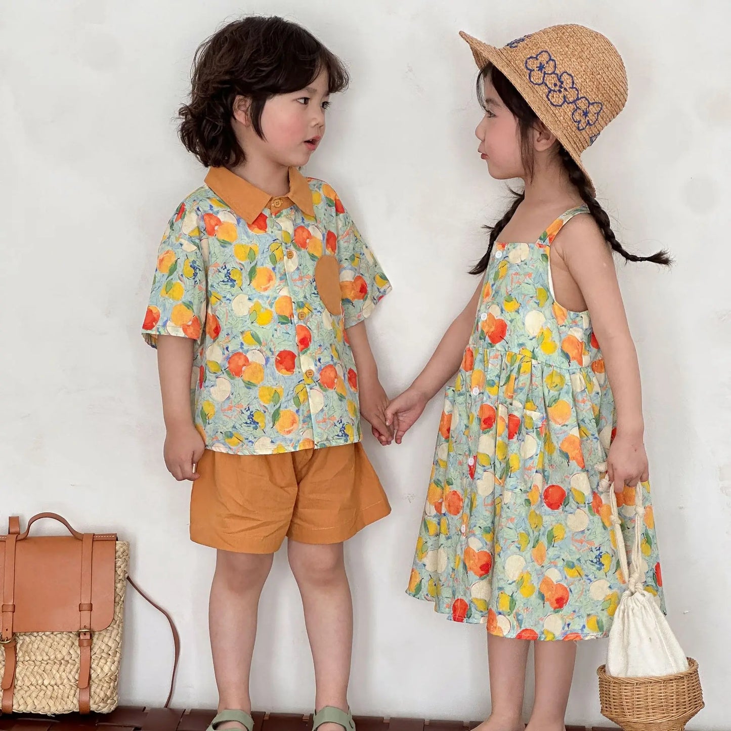半袖セットアップ キッズワンピース/セットアップ 2点セット フルーツプリントキャミソールワンピース/半袖シャツ+ショートパンツ リンクコーデ 兄弟姉妹 お揃いコーデ【mh0008878】