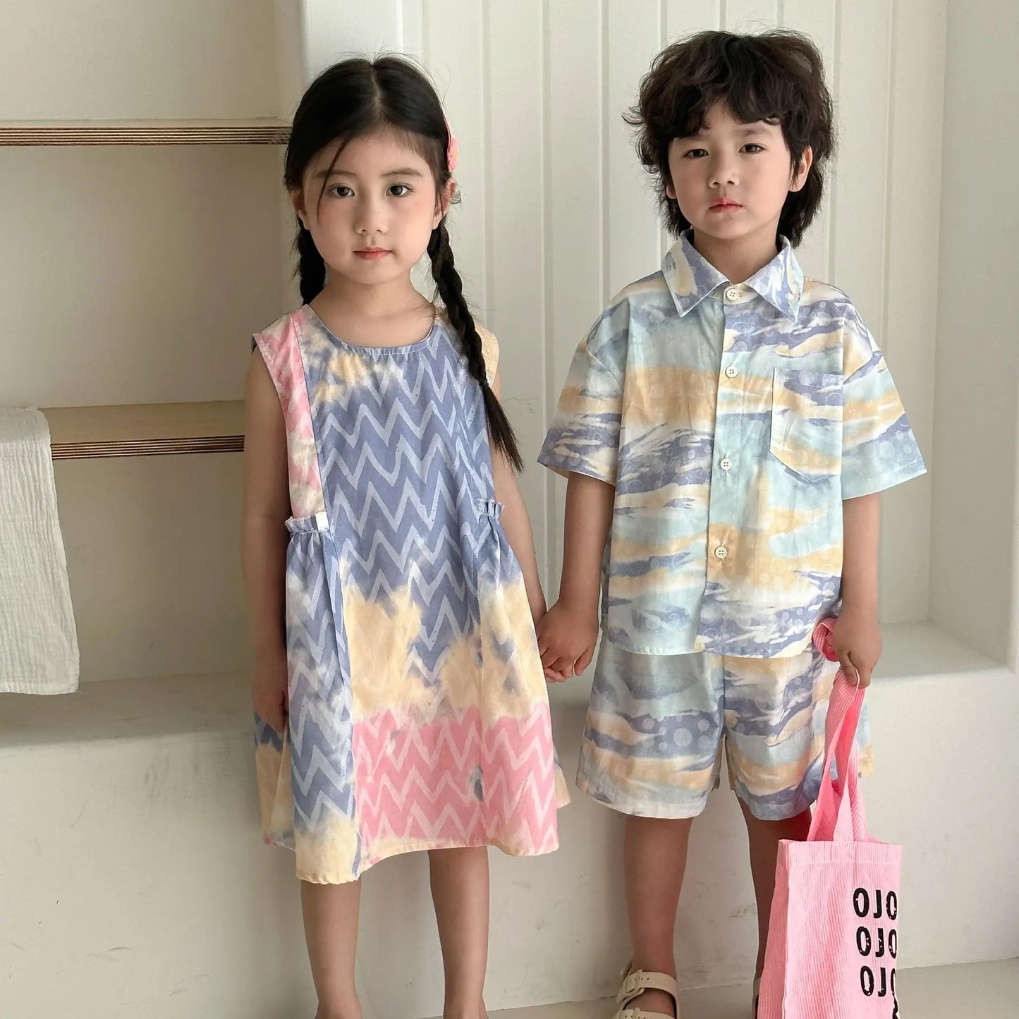 半袖セットアップ キッズワンピース/セットアップ 2点セット カラフルプリントノースリーブワンピース/半袖シャツ+ショートパンツ リンクコーデ 兄弟姉妹 お揃いコーデ【mh0008879】