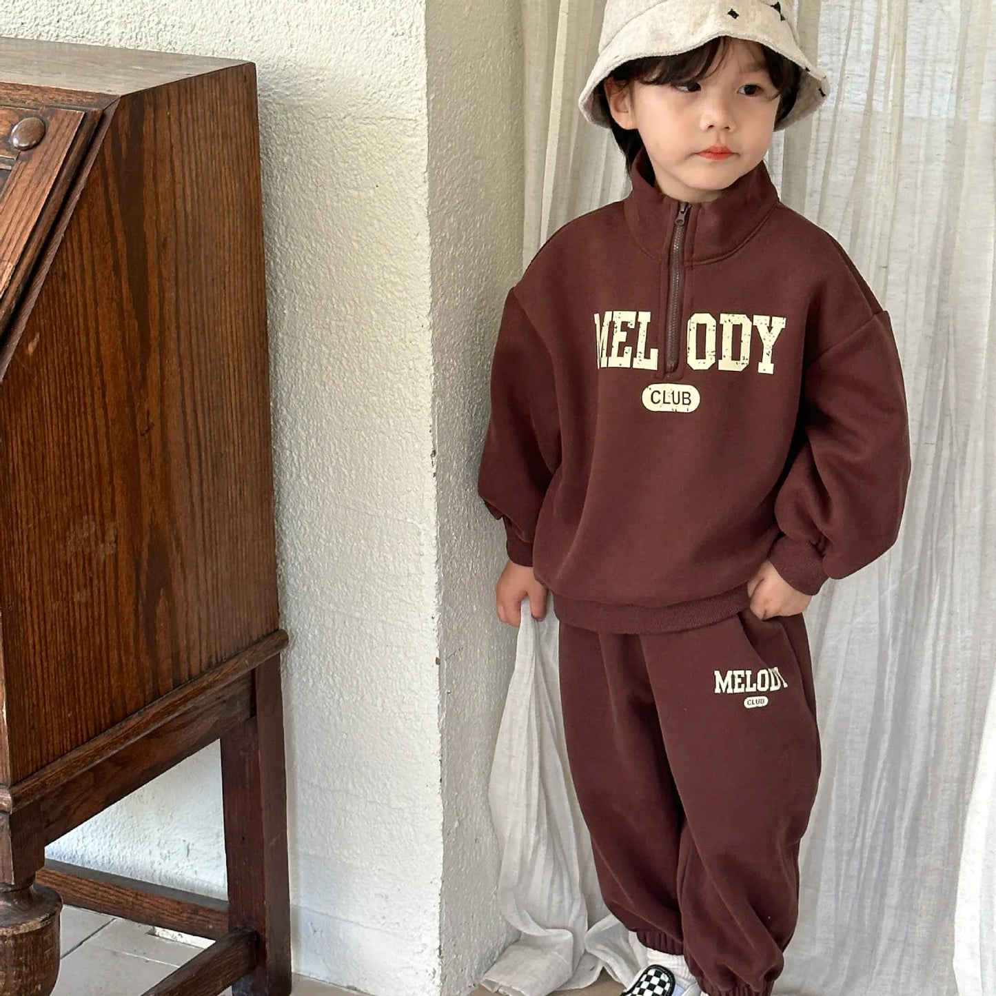 長袖セットアップ Coffee / 80cm キッズセットアップ 2点セット ハーフジップレターロゴプリントスウェットシャツ+スウェットパンツ 2カラー【mh0007113】