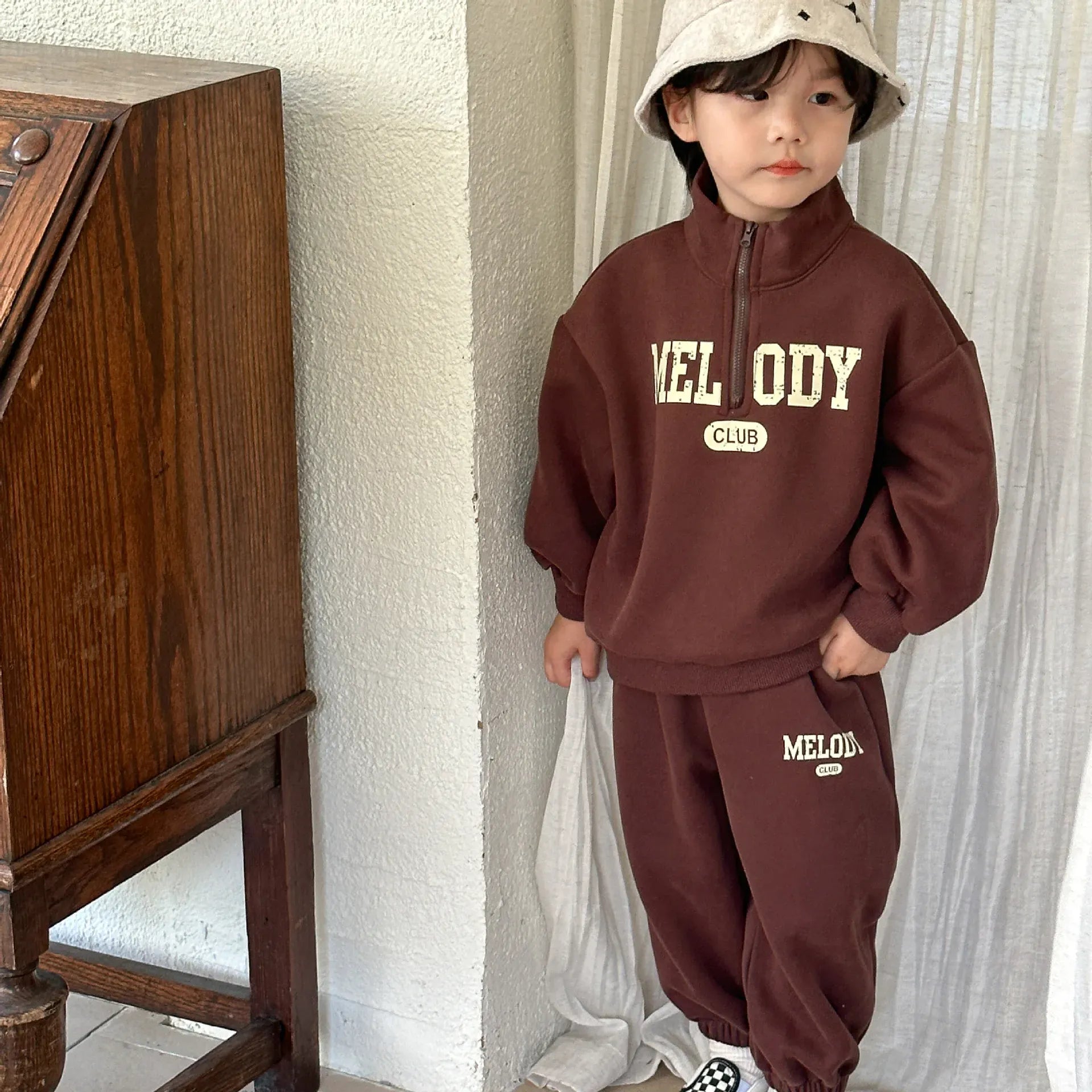 長袖セットアップ Coffee / 80cm キッズセットアップ 2点セット ハーフジップレターロゴプリントスウェットシャツ+スウェットパンツ 2カラー【mh0007113】