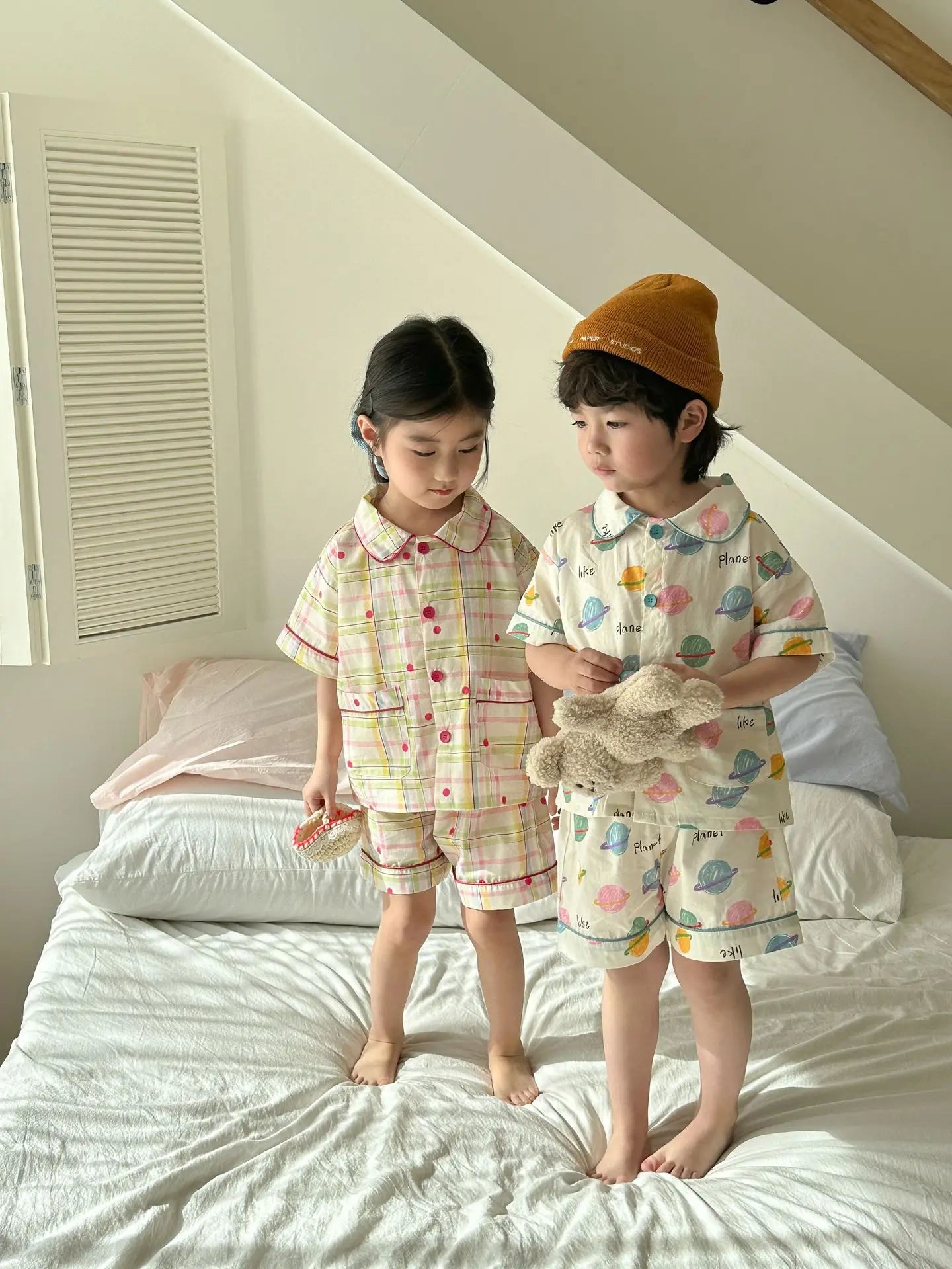 半袖セットアップ キッズパジャマセット チェック/宇宙プリント 半袖シャツ+ショートパンツ【mh0008871】