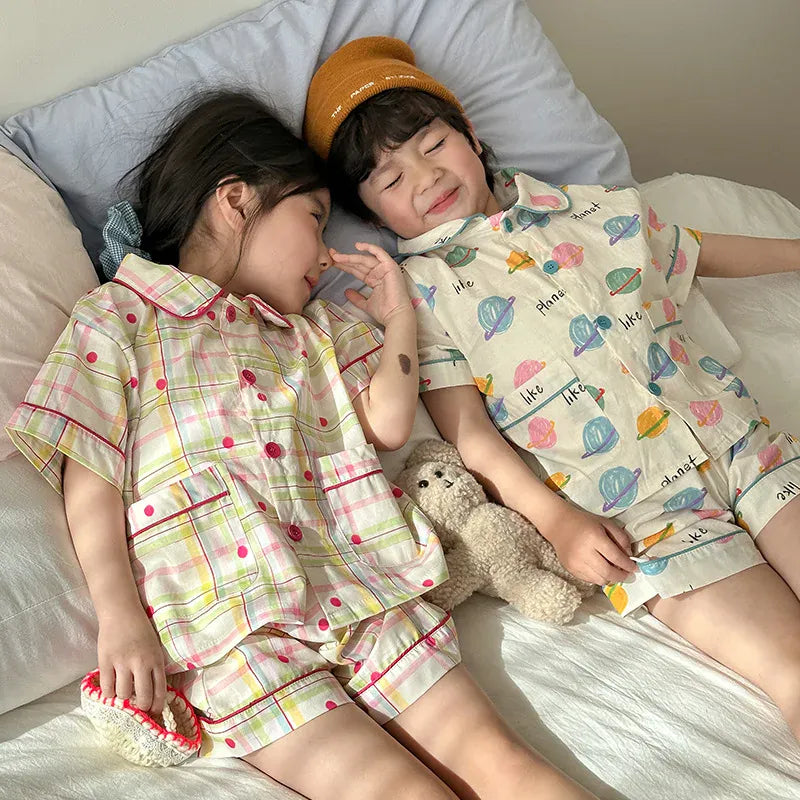 半袖セットアップ キッズパジャマセット チェック/宇宙プリント 半袖シャツ+ショートパンツ【mh0008871】