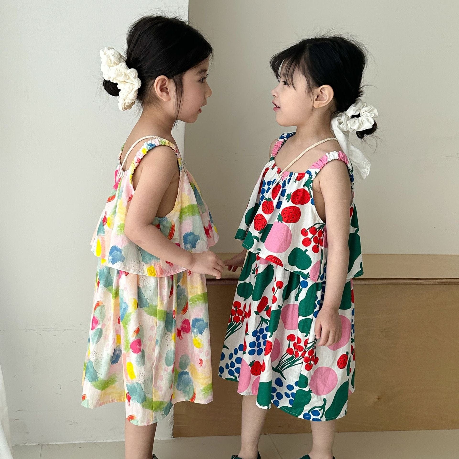 ノースリーブワンピース カラフルフルーツプリントキャミソールワンピース【mh0009836】