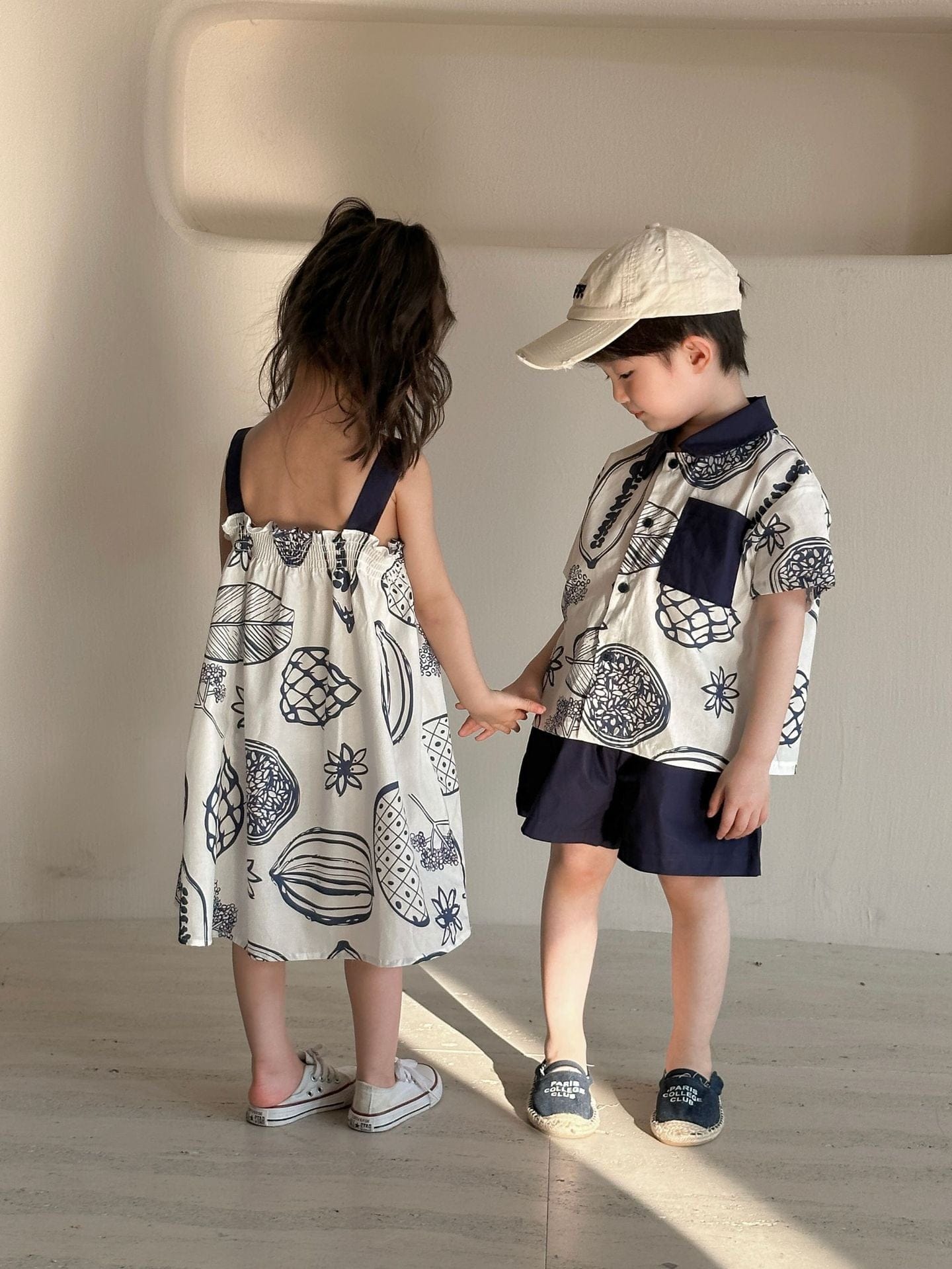 半袖セットアップ ボタニカルフルーツプリント ボーイズ半袖シャツ+ショートパンツ/ガールズノースリーブワンピース リンクコーデ 兄弟姉妹 お揃いコーデ【mh0010975】