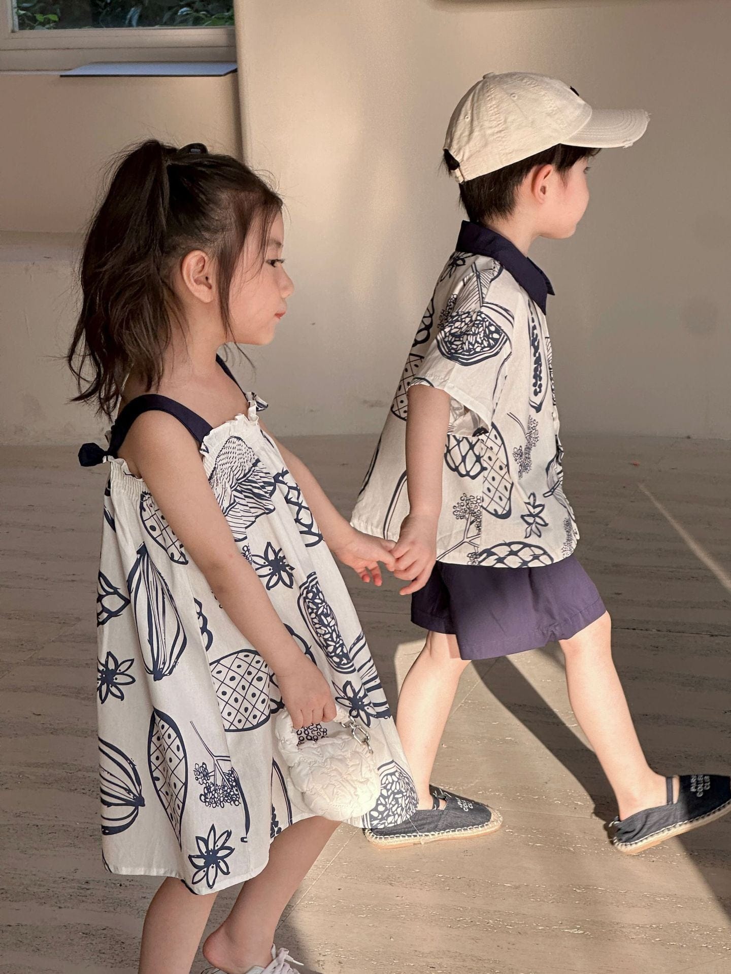 半袖セットアップ ボタニカルフルーツプリント ボーイズ半袖シャツ+ショートパンツ/ガールズノースリーブワンピース リンクコーデ 兄弟姉妹 お揃いコーデ【mh0010975】