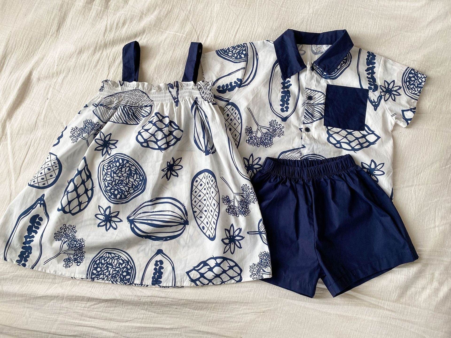 半袖セットアップ ボタニカルフルーツプリント ボーイズ半袖シャツ+ショートパンツ/ガールズノースリーブワンピース リンクコーデ 兄弟姉妹 お揃いコーデ【mh0010975】