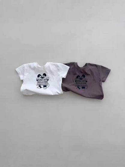 うさぎ柄の綿半袖Tシャツ（白・ブラウン）