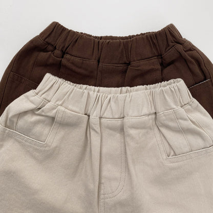 コーヒー色コットンルーズハーフパンツ、ゴムウエストと前ポケット