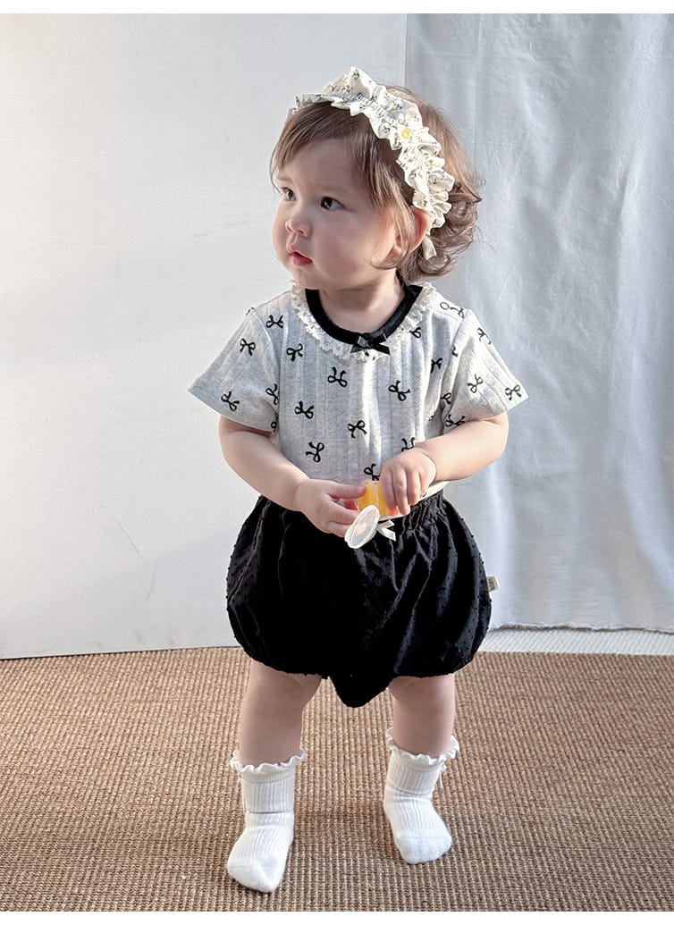 Ribbon Print Ruffle Neck Tee and Bloomer Set リボン 半袖Tシャツ ショートパンツ セット【mh0013599】 Beitaoya 半袖セットアップ
