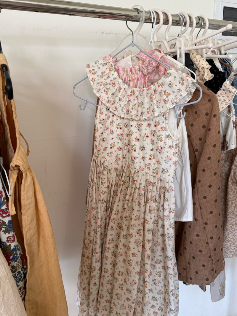 Ruffle Collar Sleeveless Long Dress 小花柄 プリーツ ノースリーブワンピース【mh0012811】 Chengle ノースリーブワンピース