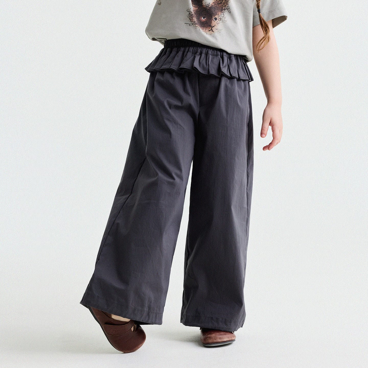 Ruffled Straight-Leg Pants ラッフル ロングパンツ【mh0013176】 Dark Gray / 90cm yunerma ロングパンツ・スウェットパンツ