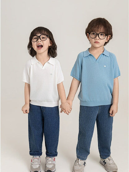 子ども用サマーニットVネックポロシャツ（半袖）ホワイト＆ライトブルー、正面