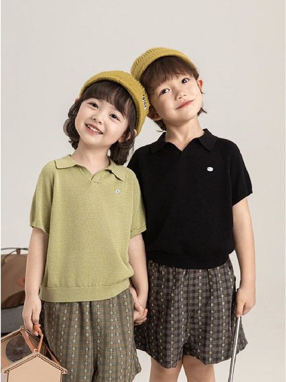 胸ロゴ付き半袖ニットポロシャツ（オリーブグリーン＆ブラック）