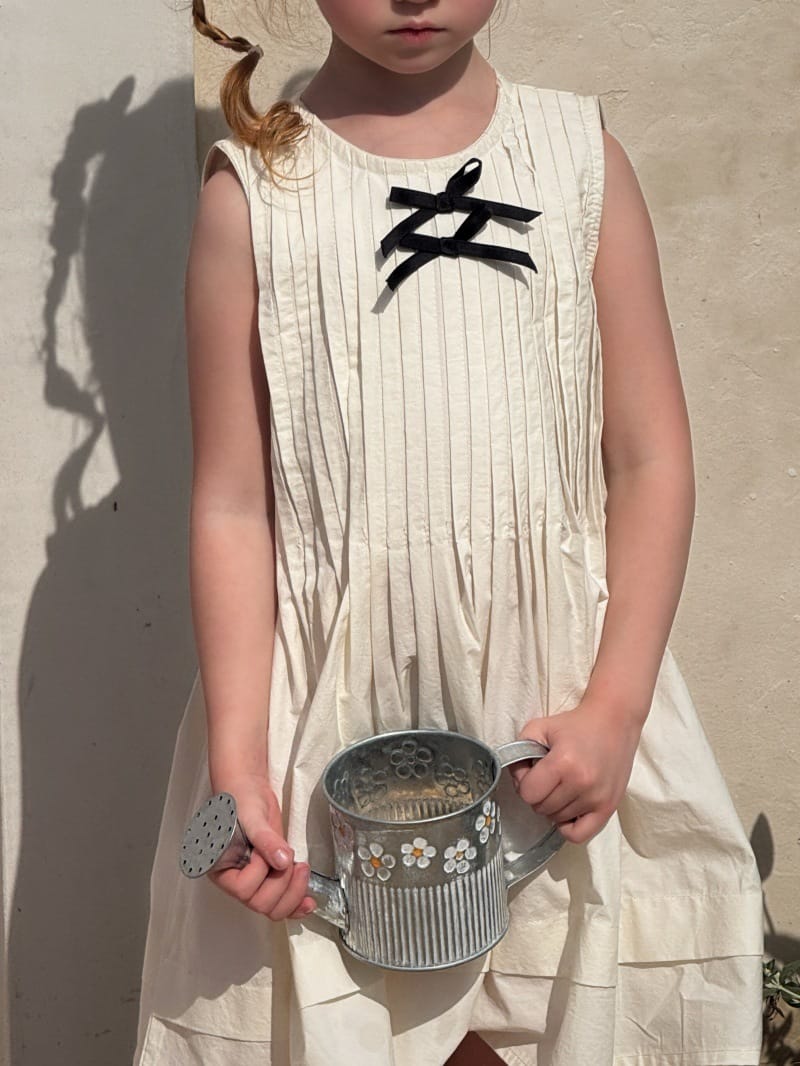 Sleeveless Pleated Princess Dress ピンタック ノースリーブワンピース【mh0013248】 Chengle ノースリーブワンピース