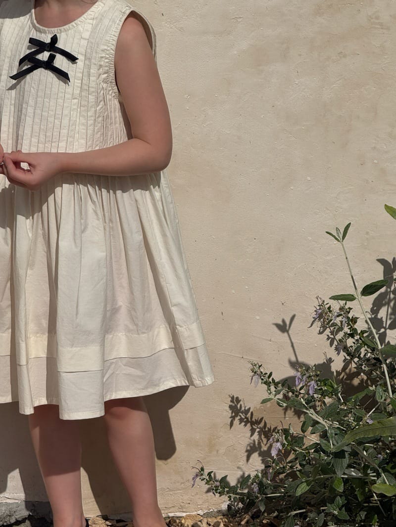 Sleeveless Pleated Princess Dress ピンタック ノースリーブワンピース【mh0013248】 Chengle ノースリーブワンピース