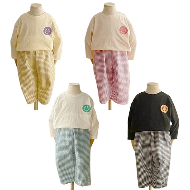 Smiley Long Sleeve Tee & Plaid Pants Set スマイル プリント チェック柄 セットアップ【mh0012672】 BBAMMA 長袖セットアップ
