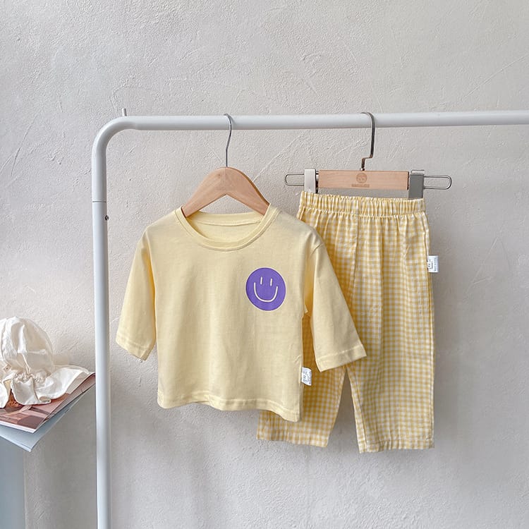 Smiley Long Sleeve Tee & Plaid Pants Set スマイル プリント チェック柄 セットアップ【mh0012672】 Yellow / 73cm BBAMMA 長袖セットアップ
