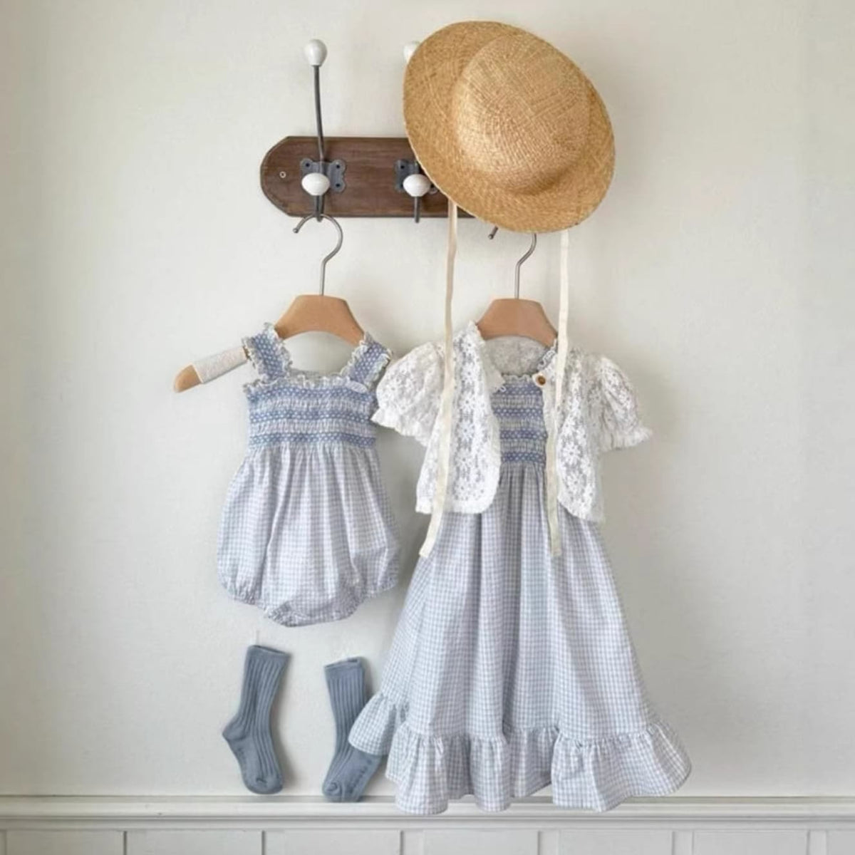 Smocked Ruffle Hem Dress ノースリーブワンピース【mh0013208】 BBAMMA ノースリーブワンピース
