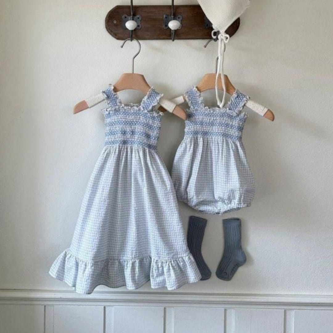 Smocked Ruffle Hem Dress ノースリーブワンピース【mh0013208】 BBAMMA ノースリーブワンピース