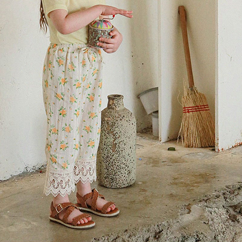 ロングパンツ・スウェットパンツ フラワープリント裾レースクロップドパンツ【mh0010290】