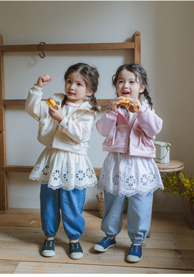 カーディガン・パーカー フリル襟付きジップアップパーカー 小花柄リボン付きポケット フード付きスウェット【mh0010825】