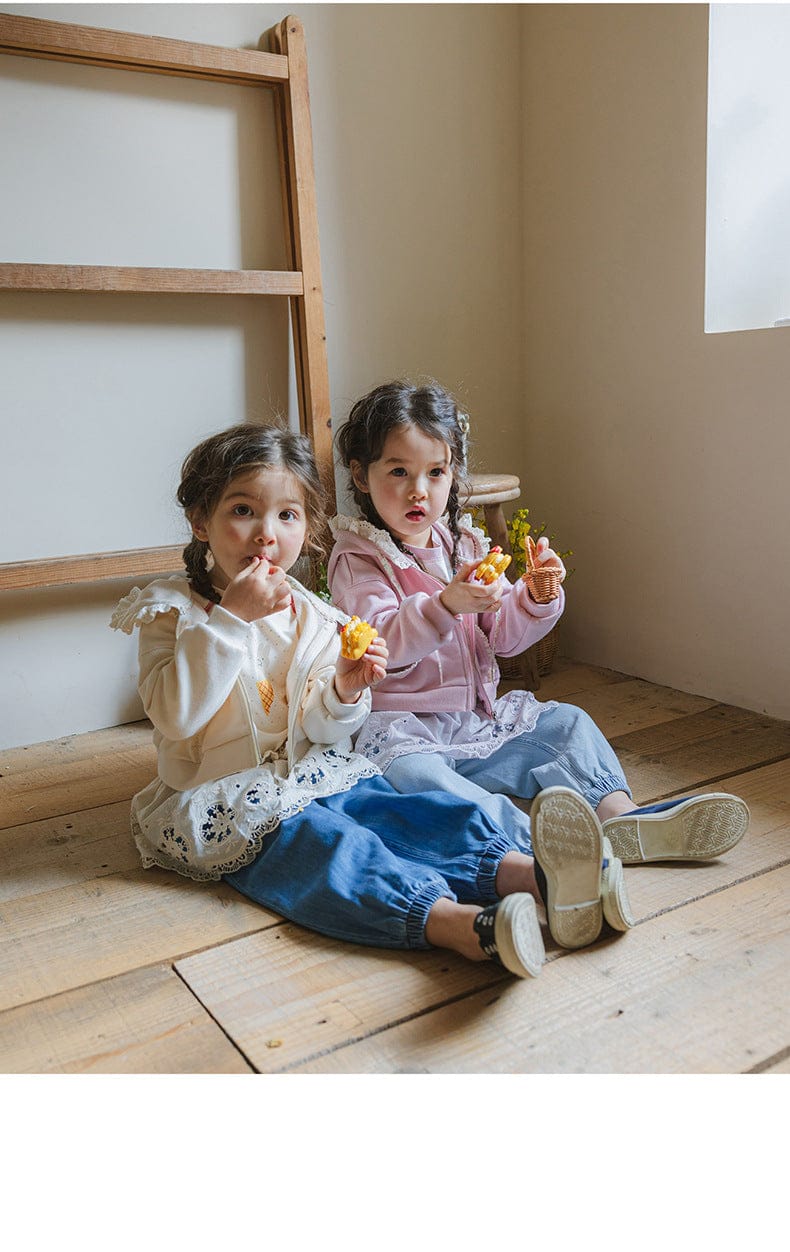 カーディガン・パーカー フリル襟付きジップアップパーカー 小花柄リボン付きポケット フード付きスウェット【mh0010825】