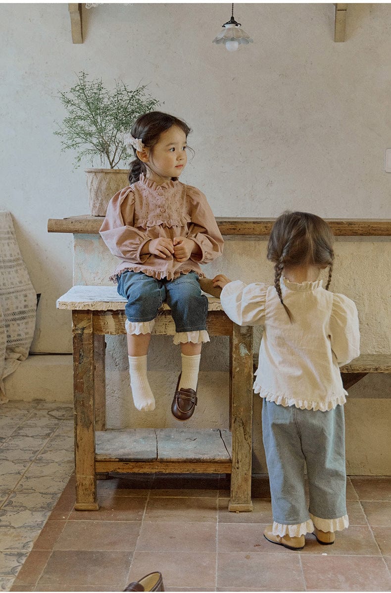 長袖シャツ・ブラウス フリルスタンドカラーブラウス 刺繍レース切り替えトップス【mh0010837】