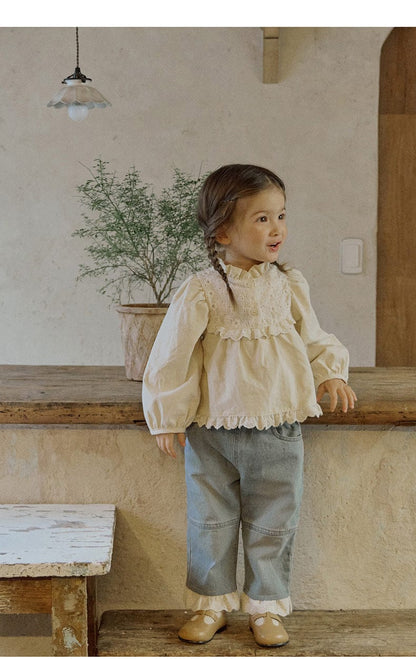 長袖シャツ・ブラウス フリルスタンドカラーブラウス 刺繍レース切り替えトップス【mh0010837】