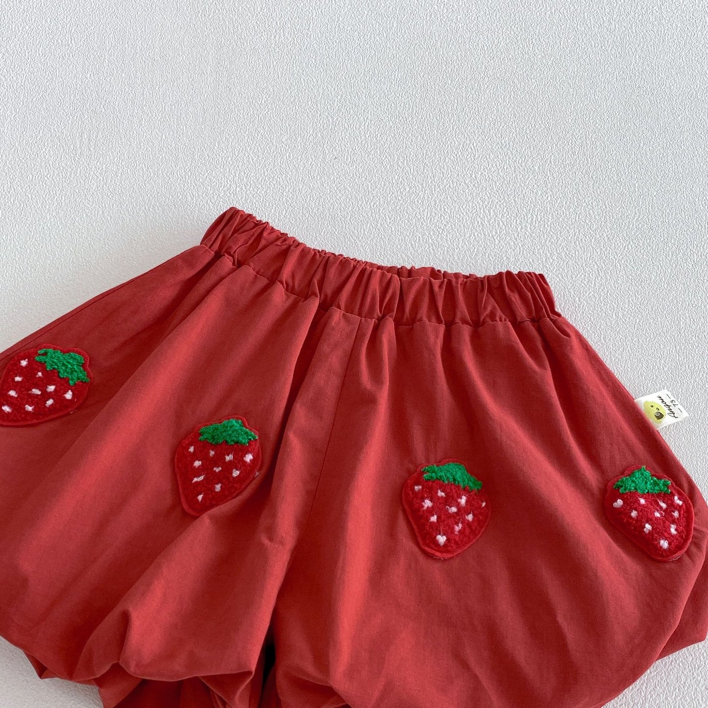 Strawberry Motif Vest Bud Pants Set ストロベリー ノースリーブセット【mh0013418】 angou ノースリーブセットアップ