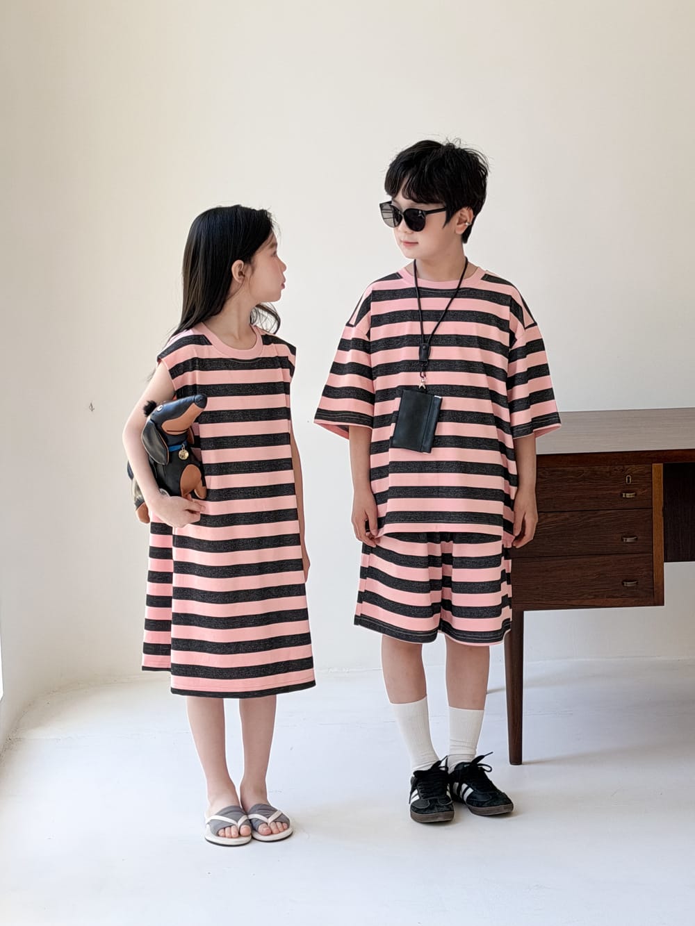 Stripe Loose T-shirt Dress And Shorts Set ボーダー 半袖Tシャツ ハーフパンツ ノースリーブワンピース【mh0013520】 KUMAI.KIDS 半袖セットアップ
