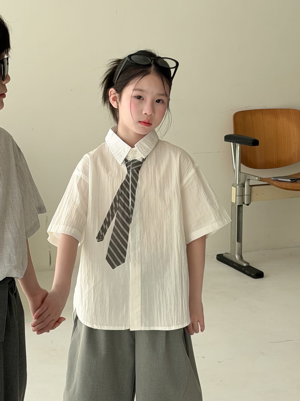 Striped Loose-Fit Top ネクタイデザイン 半袖シャツ【mh0013133】 KUMAI.KIDS 半袖シャツ・ブラウス