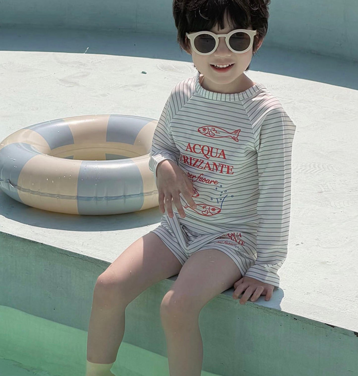 Striped Surfing Swimsuit 長袖ラッシュガード ショートパンツ 水着セット【mh0013324】 mamahalo kids ベビー用水着