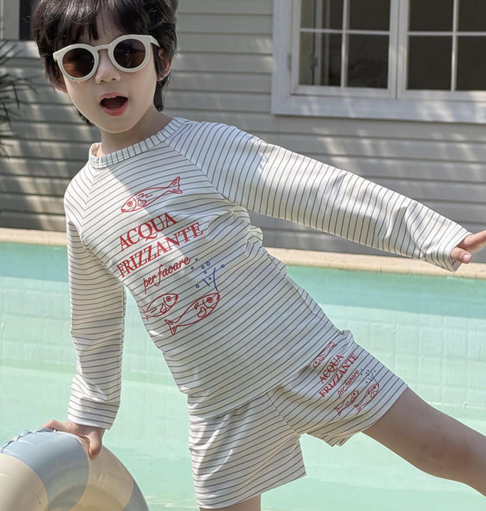 Striped Surfing Swimsuit 長袖ラッシュガード ショートパンツ 水着セット【mh0013324】 mamahalo kids ベビー用水着