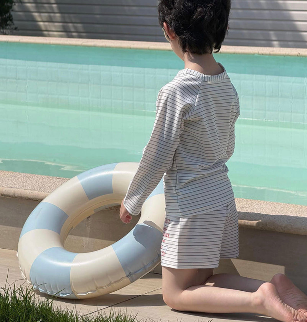 Striped Surfing Swimsuit 長袖ラッシュガード ショートパンツ 水着セット【mh0013324】 mamahalo kids ベビー用水着