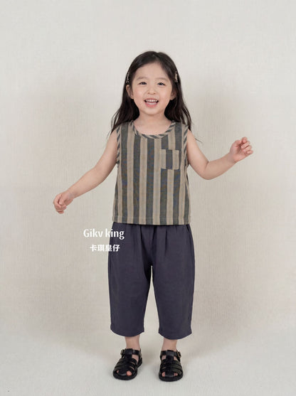 ストライプ柄ノースリーブTシャツ シンプルなストレートシルエット ベージュ×チャコール