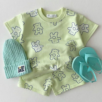 ミントグリーン くま総柄 半袖Tシャツ＆ショートパンツセット（全体）